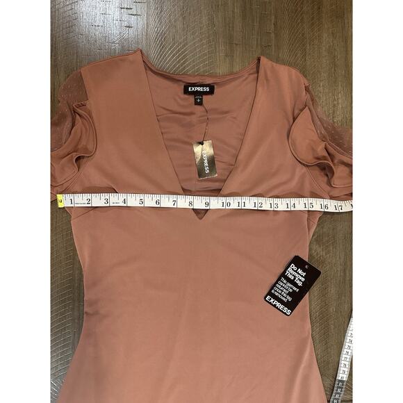 NWT EXPRESS Blush Ruffle Sleeve V Neck Sheath Stretch Dress Women's Size Small - Picture 11 of 16